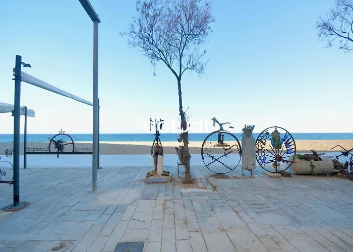 Cannes 11-2 * פלטחה ד'ארו